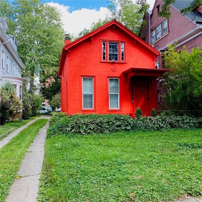 Primary Photo - 77 Ashland Ave