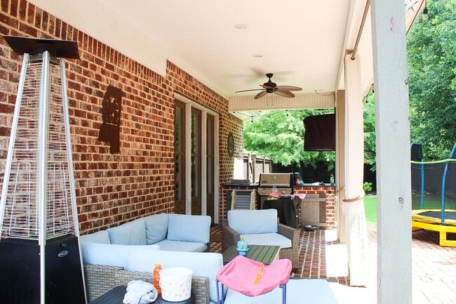 Building Photo - Charming 3-Bedroom, 2-Bath Home in Starkvi...