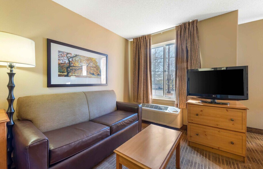 Building Photo - Furnished Studio-Minneapolis - Airport - Eagan - North