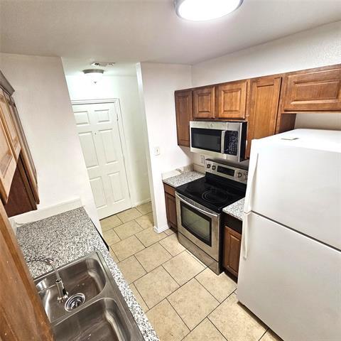 Building Photo - 1810 Wiseman Ave