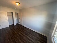Building Photo - 4133 S Dixie Dr