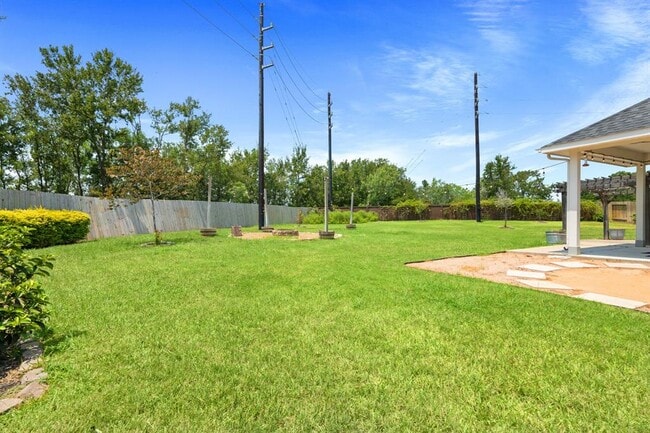 Building Photo - 31711 Azzaro Cir