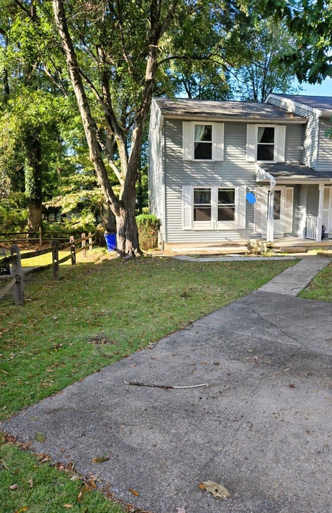 Building Photo - 7808 Butterfield Dr