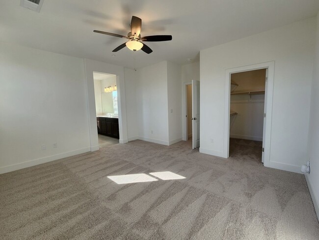 Building Photo - Brand New Townhome in South Carson City
