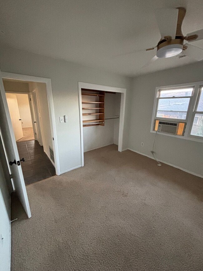 Building Photo - House: 2 Bedroom / 1 Bathroom - Auburn