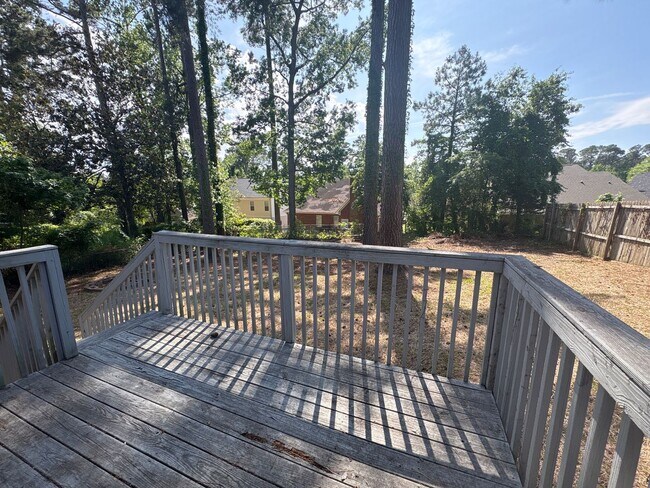Building Photo - 315 Indian Trail