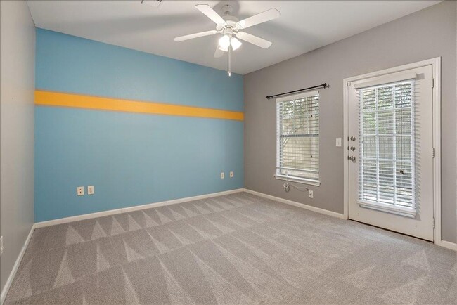 Building Photo - 11203 Ranch to Market Rd 2222