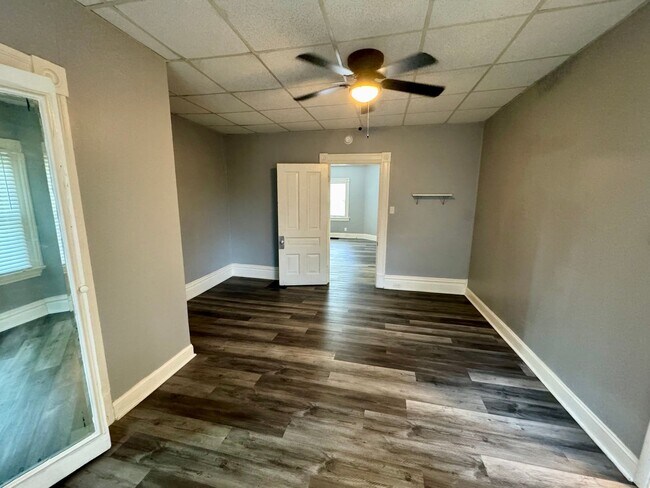 Building Photo - 505 Dawson Ave