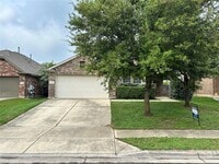 Building Photo - 705 Harwood Dr