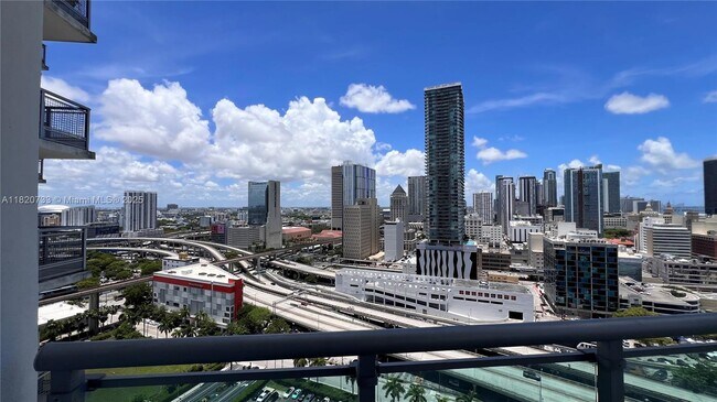 Building Photo - 350 S Miami Ave
