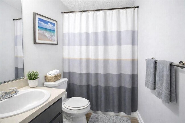 Building Photo - 10348 Commons Crossing