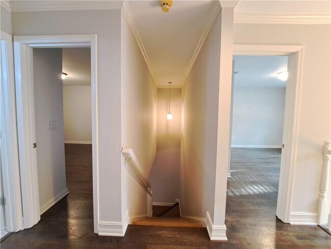 Building Photo - 2242 Lenox Walk NE