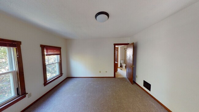 Building Photo - 510 Highland Ave