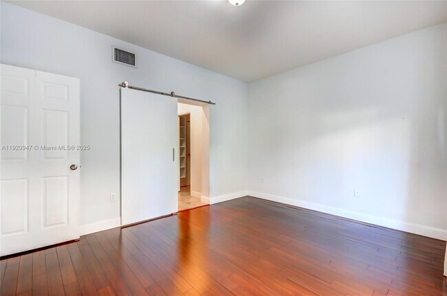 Building Photo - 11331 NW 44th Terrace