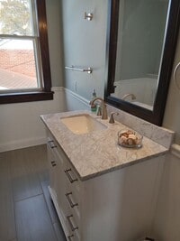 Building Photo - Historical Home Fully Renovated