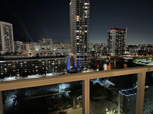 Building Photo - 3800 S Ocean Dr