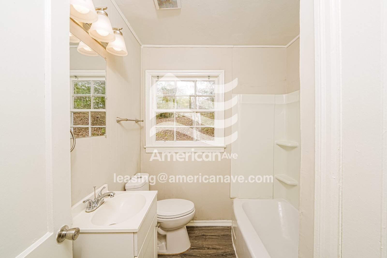 Building Photo - 624 Brunson Ave