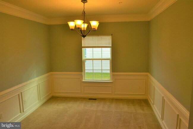 Building Photo - 9229 Wainwright Ln