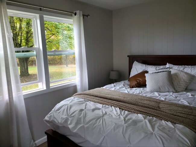 Building Photo - 475 County Rd 525 N