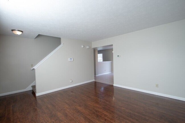 Building Photo - Beautiful 2 Story in Pike Township