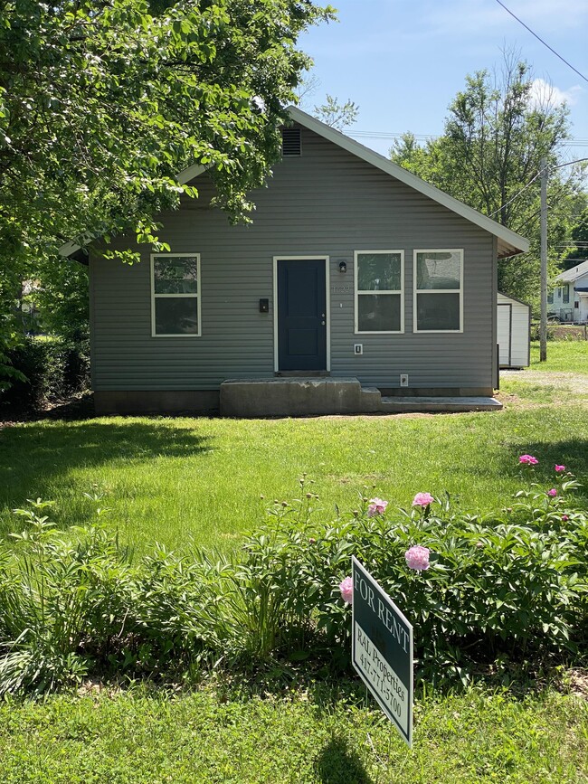 Building Photo - 1622 W Scott St