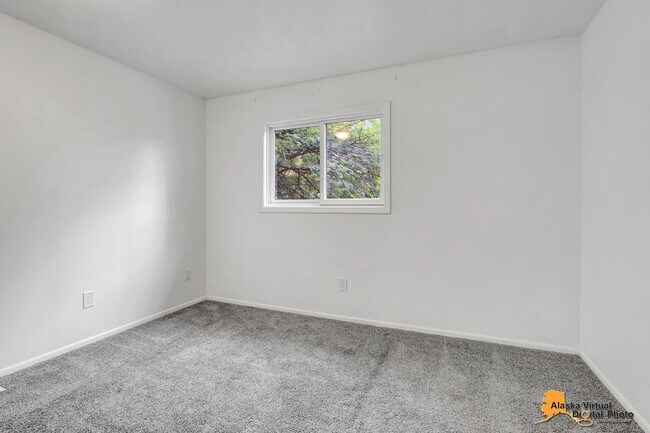 Building Photo - 12636 Silver Fox Ln