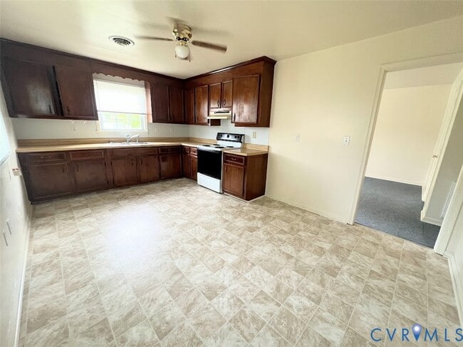 Building Photo - 2408 Lee St