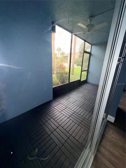 Building Photo - 5920 7th Ave W