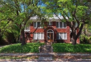 Building Photo - 3228 Washington St