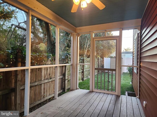 Primary Photo - 114 N Pine St