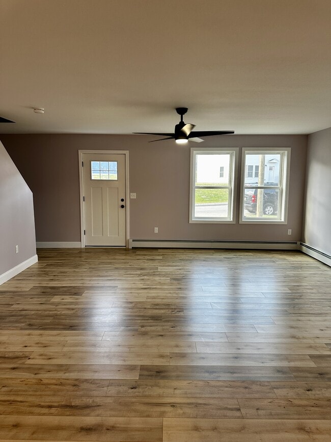 Building Photo - 46 Firefly Ln