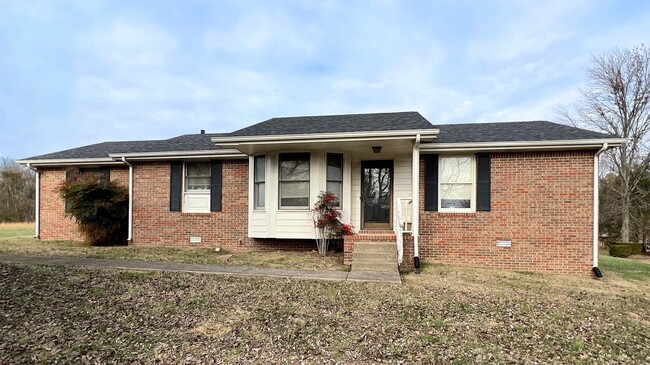 Primary Photo - For Rent: 3BR, 2BA home with garage for rent.