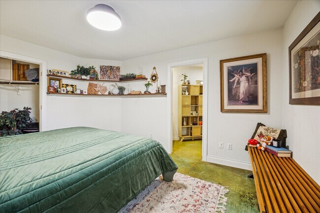 Building Photo - 2207 Austin St