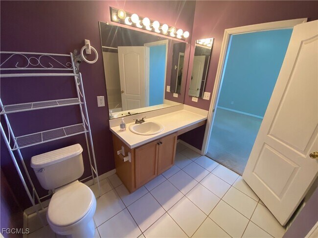 Building Photo - 1806 NW 21st Pl