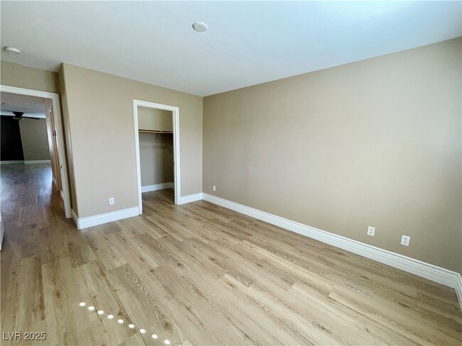 Building Photo - 21 Tall Ruff Dr