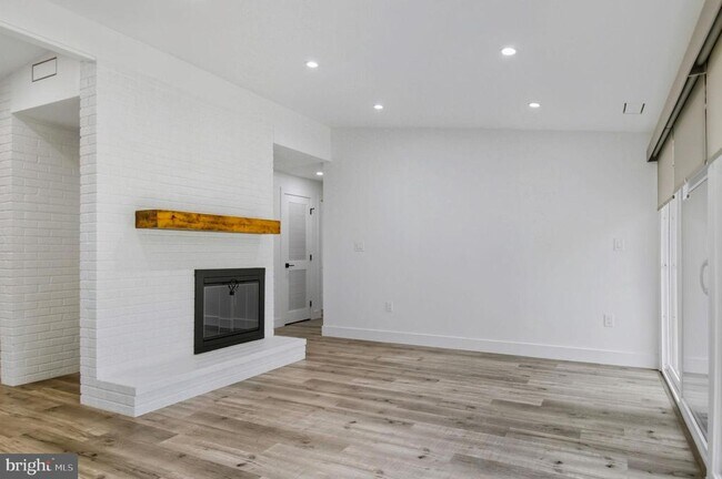 Building Photo - 3304 Brandy Ct
