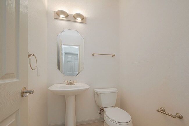 Building Photo - 10514 Eagle Nest Ct