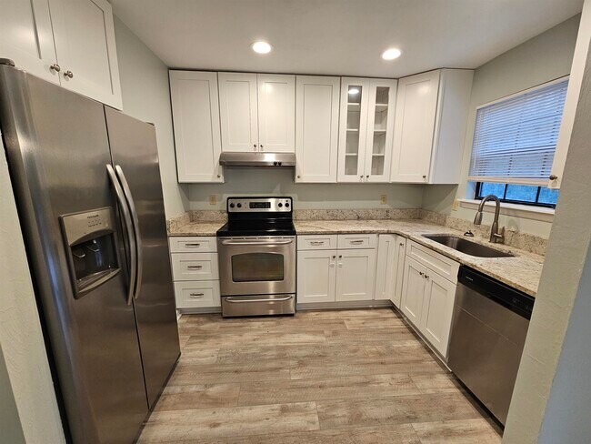 Building Photo - 8224 Hunters Ridge Trail