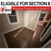 Building Photo - 128 Parkway Ave