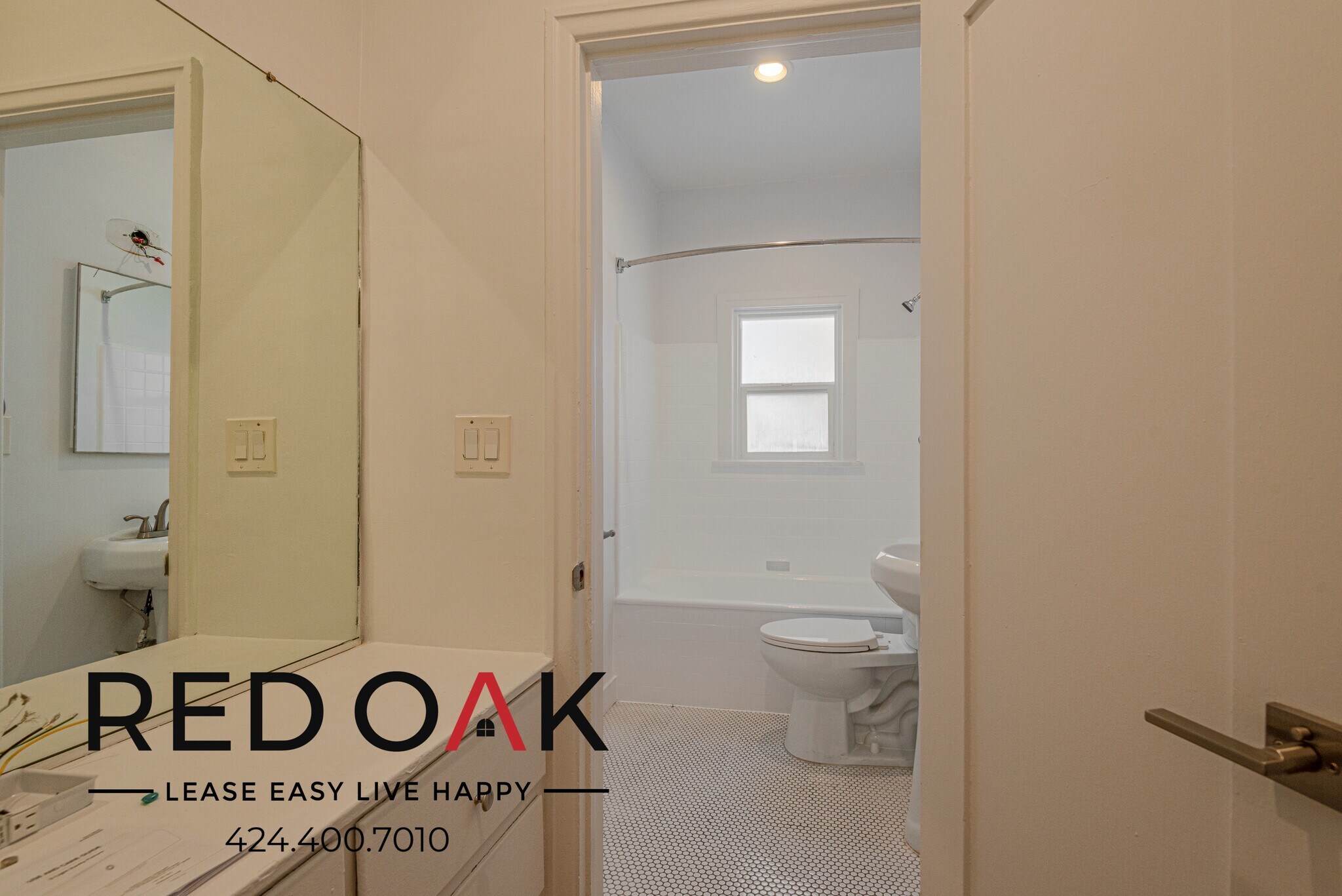 Building Photo - 1818 Whitley Ave