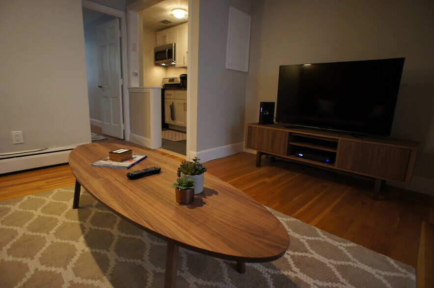 Building Photo - 65 Dartmouth St