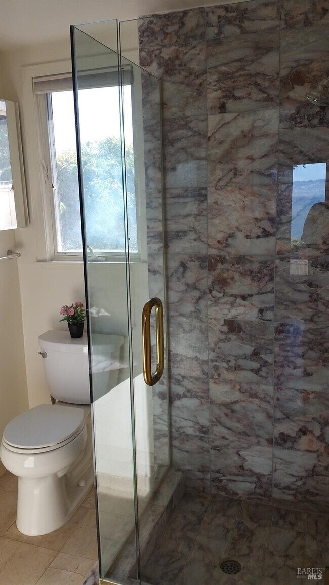 Building Photo - 230 Diviso St