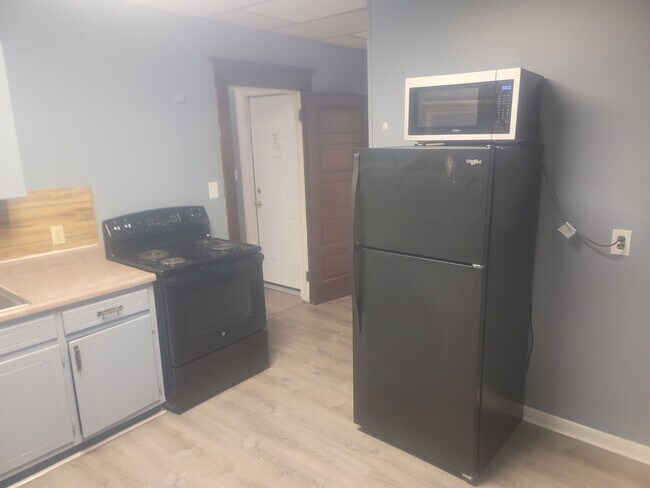 Building Photo - 19 S 19th St