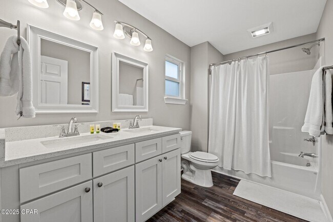 Building Photo - 1709 Hickory Ave