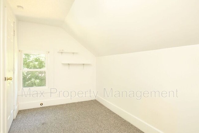 Building Photo - 1113 Douglas Ave