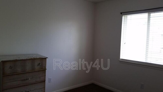 Building Photo - 723 S 1525 W