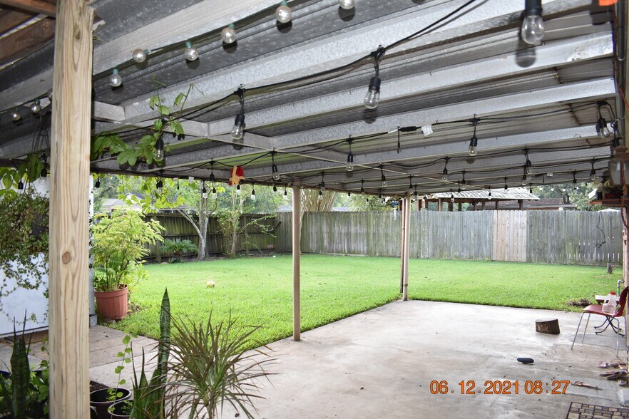 Patio area with direck walk out from living room - 2205 Cedar St