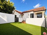 Building Photo - 818 N Genesee Ave