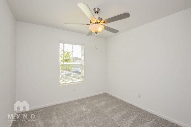 Building Photo - 2756 Mistwood Dr