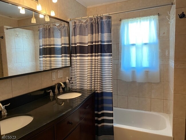 Building Photo - 1 Grey Rock Ave